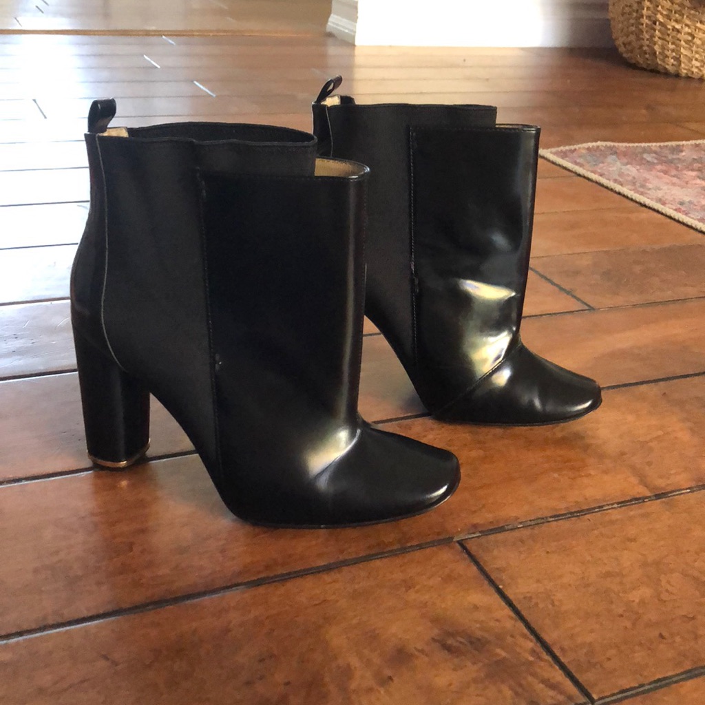 Dvf Heeled Ankle Bootie